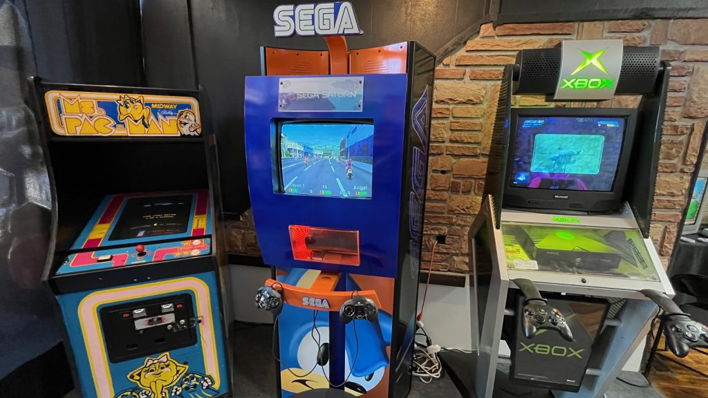 Ms. Pac-Man, Sega Saturn, and original Xbox stand-up units